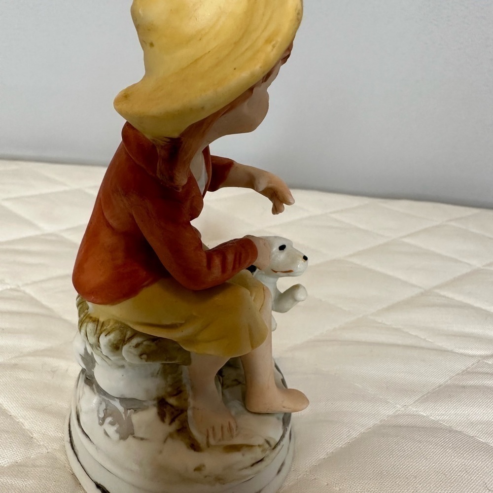 Vintage Porcelain Girl With Dog Figurine Adult Home Decor Collectables Small - Picture 3 of 5